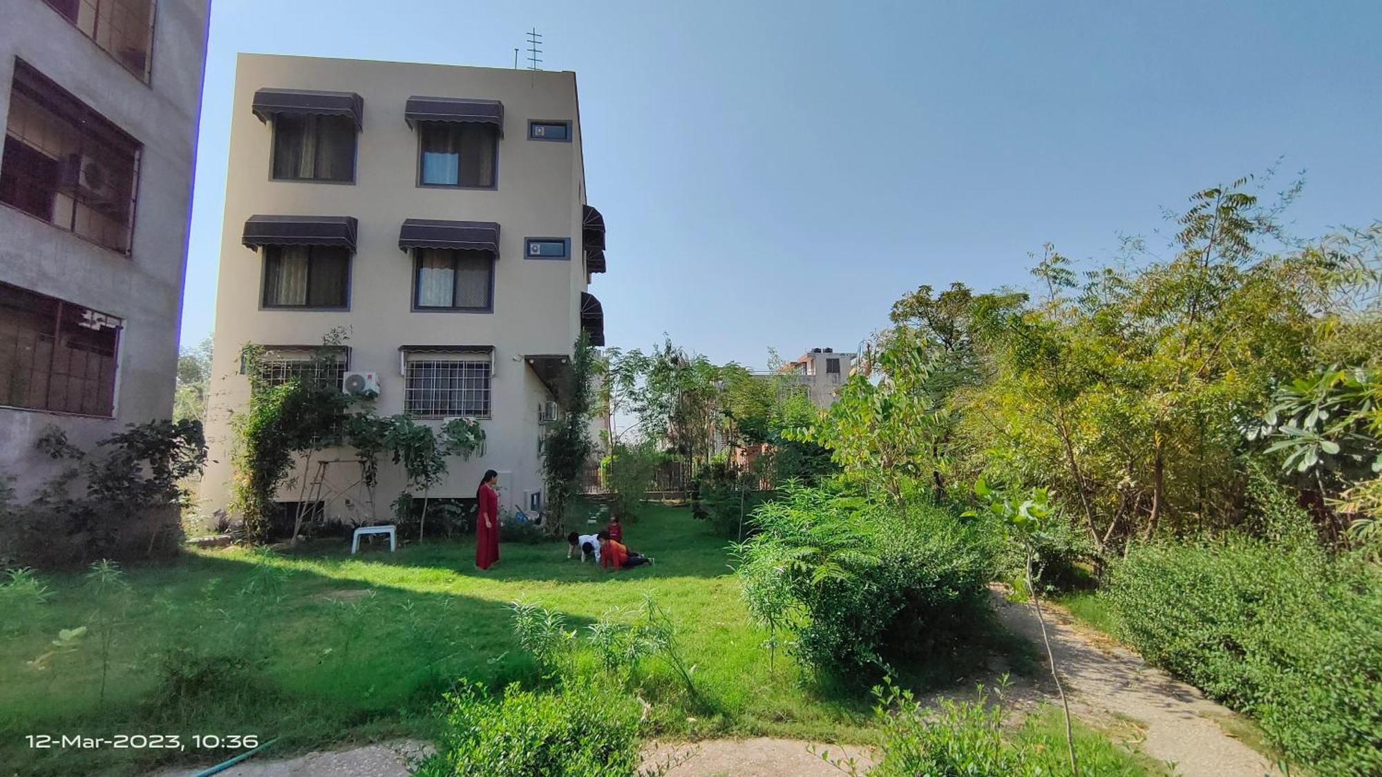 Osho Guest house *